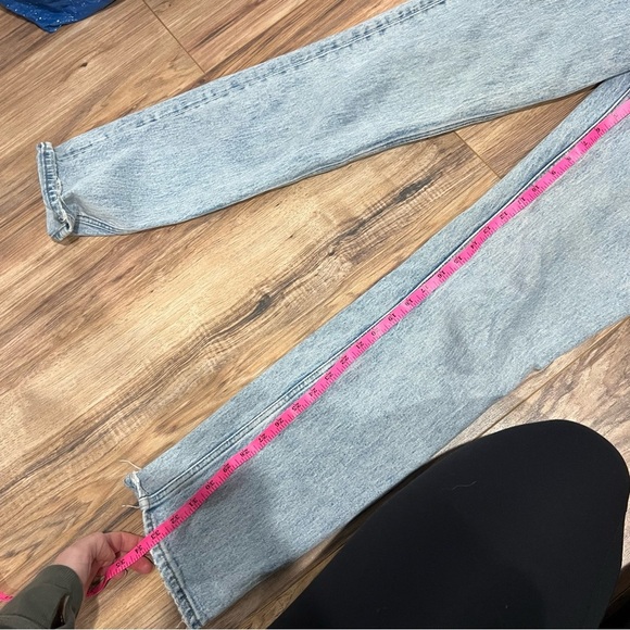 Abercrombie & Fitch Curve Love Ultra High Rise 90’s Straight Jean - Picture 7 of 7